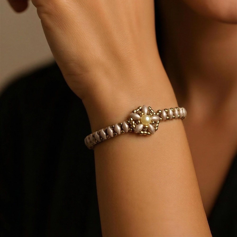 Pearl Flower Bead Bracelet - Gold & bronze